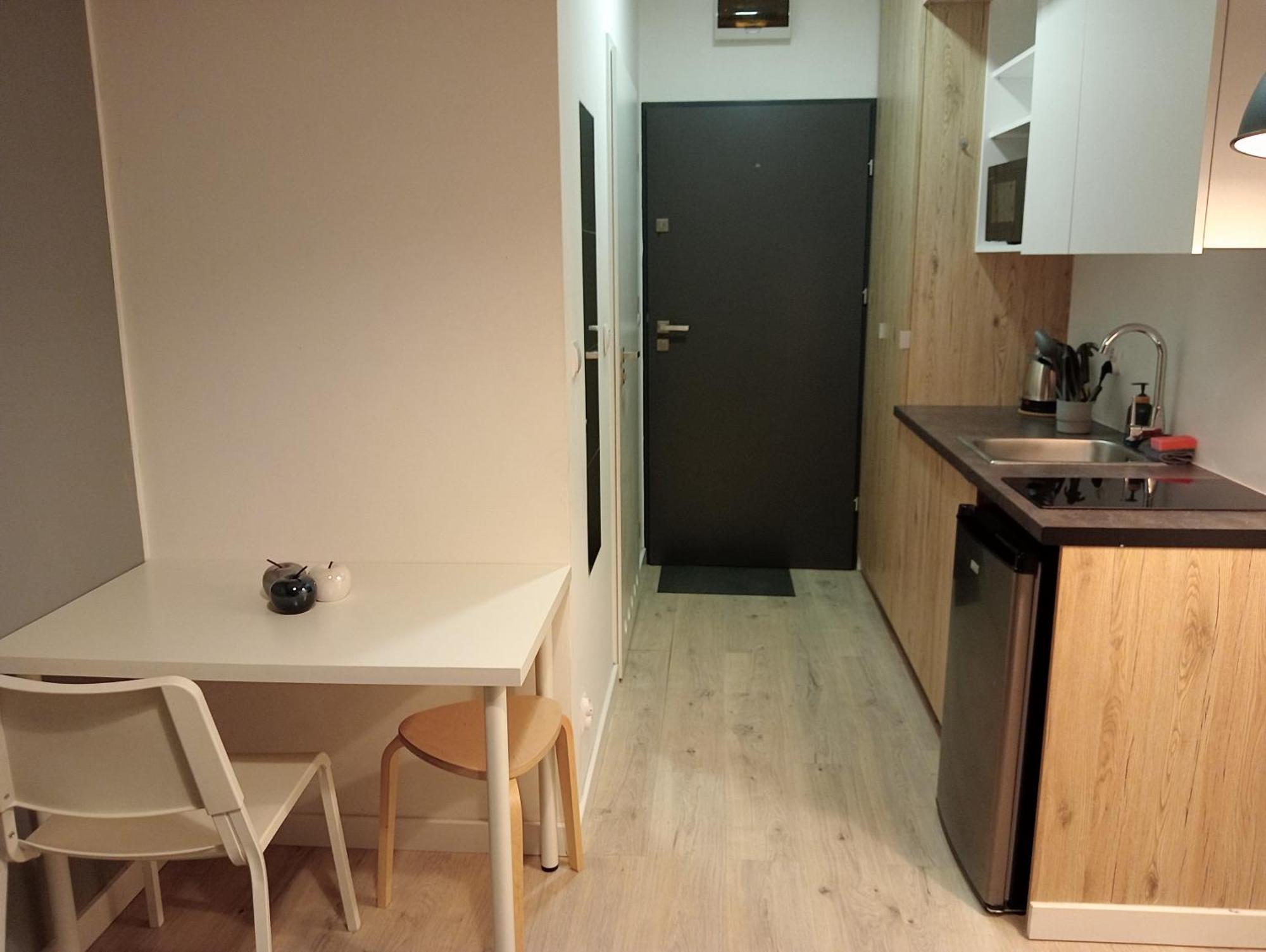 Adler Room Suite -- Prywatna Lazienka, Dostep Na Kod, Parking Lodz  Exterior photo